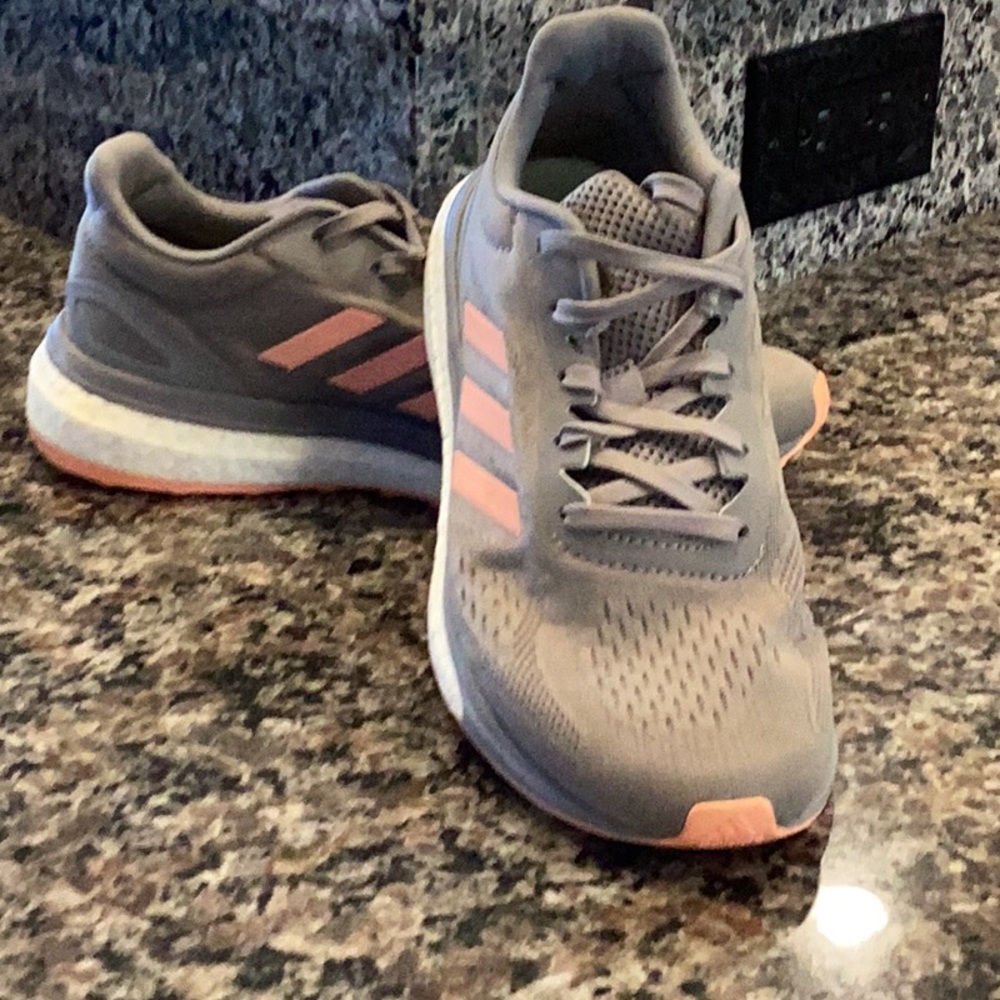 Adidas Sneakers
